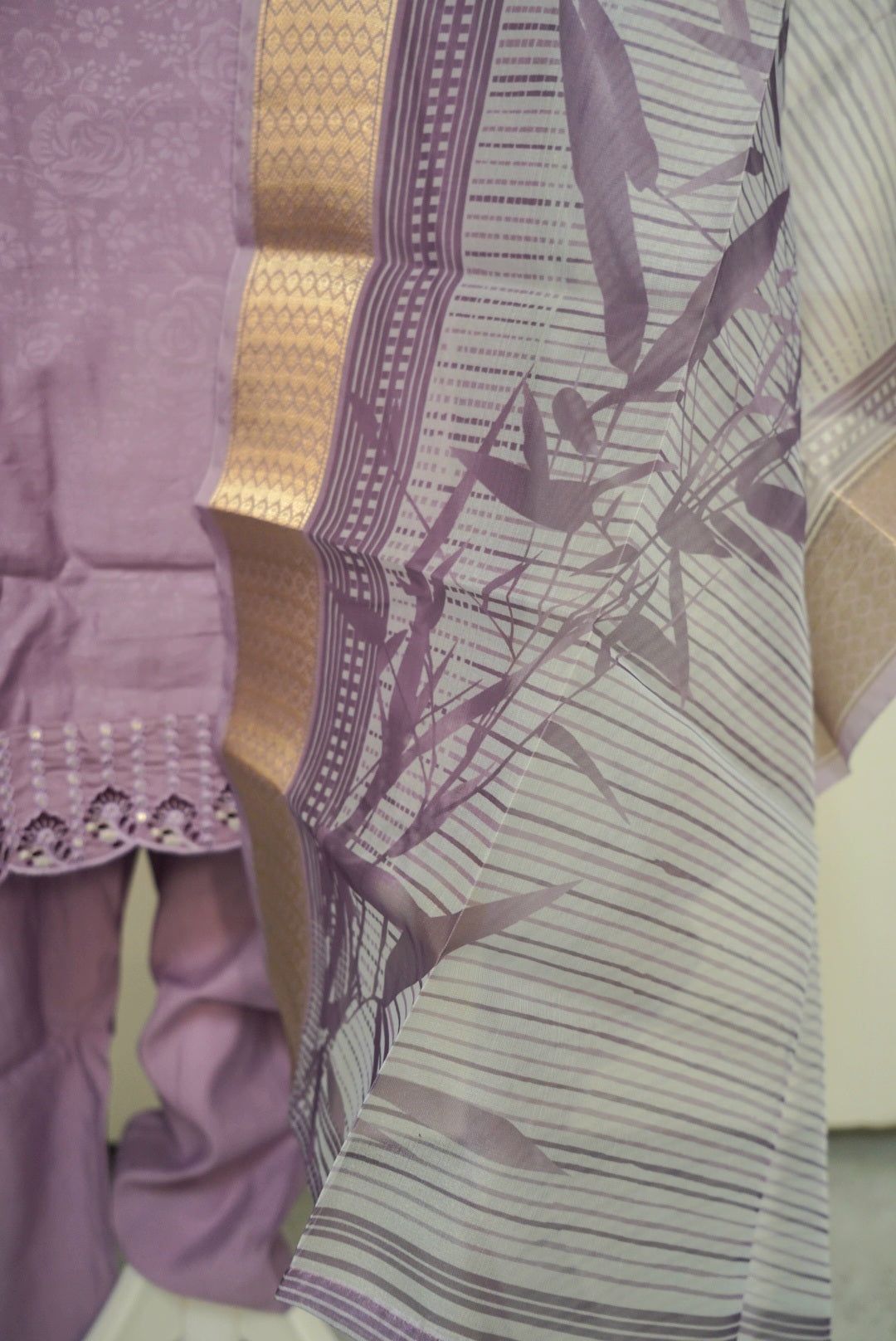 Aara Salwar Classic