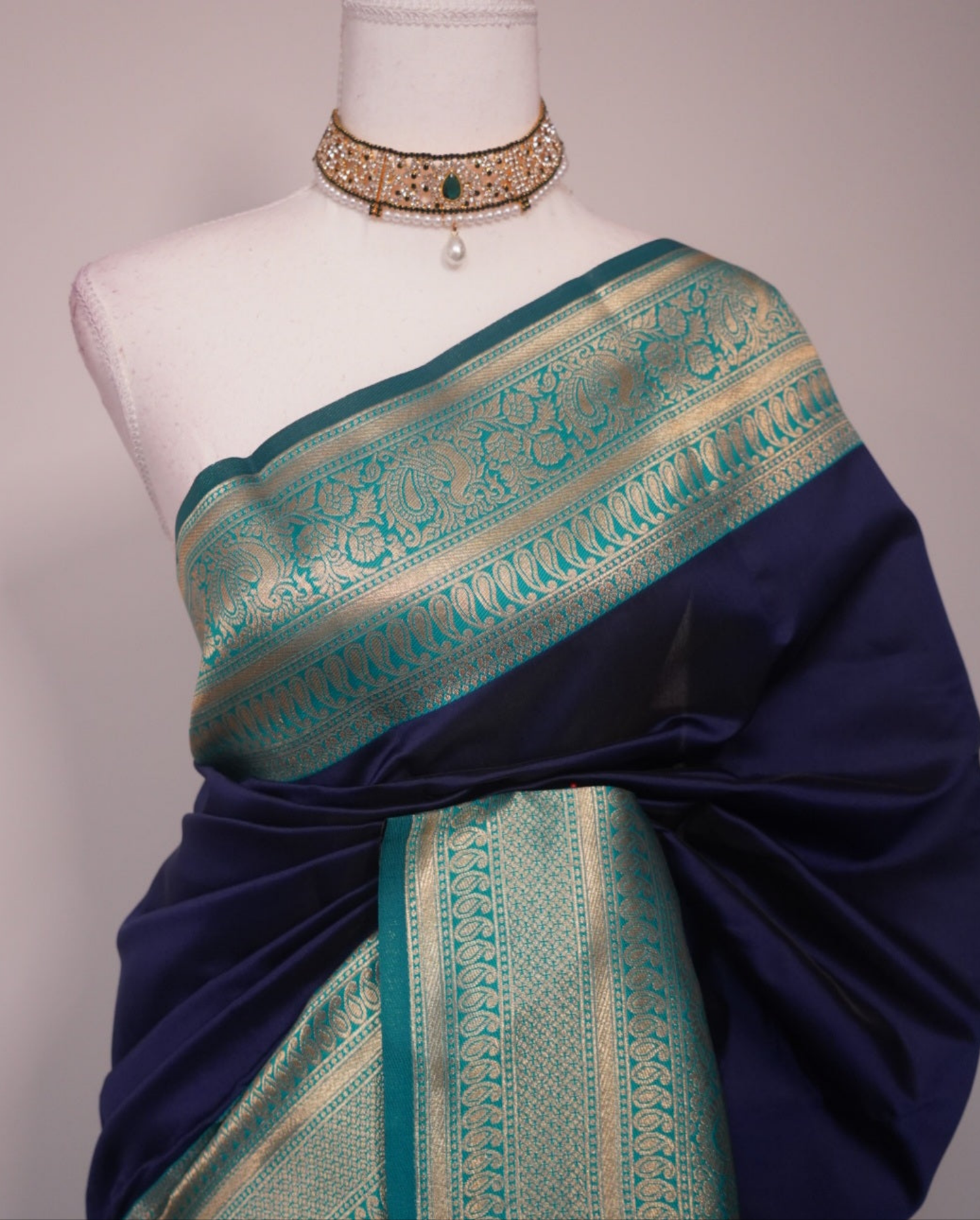 Madhavi Saree
