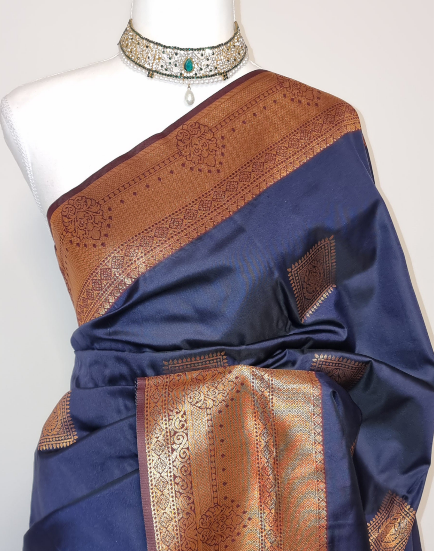 Neha Saree