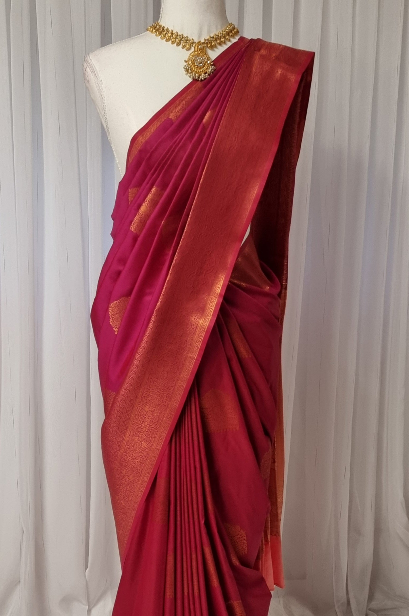 Smritika Saree