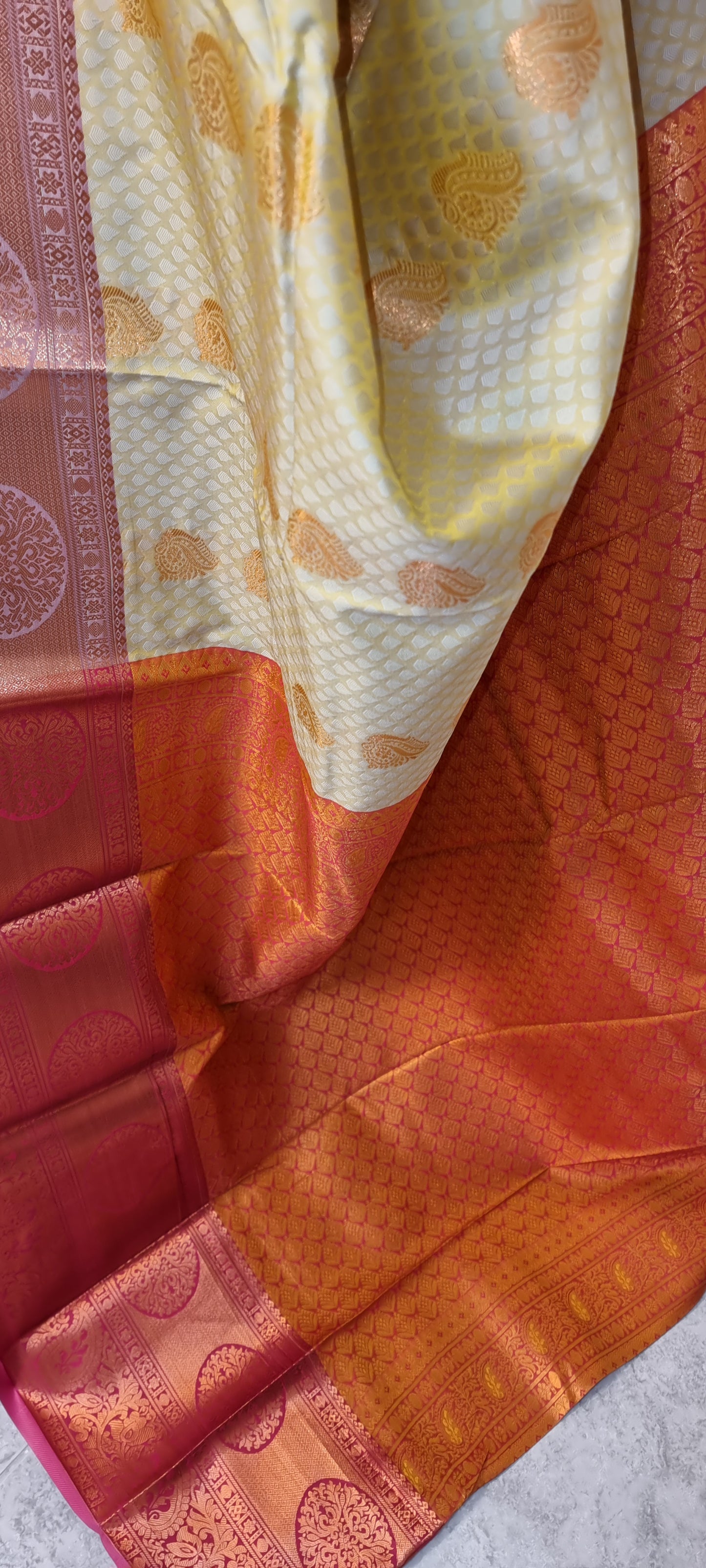 Tulasi Grace Saree