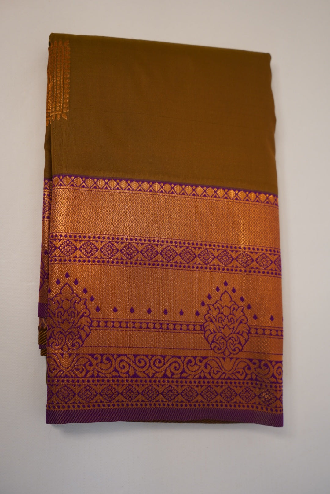 Neha Saree