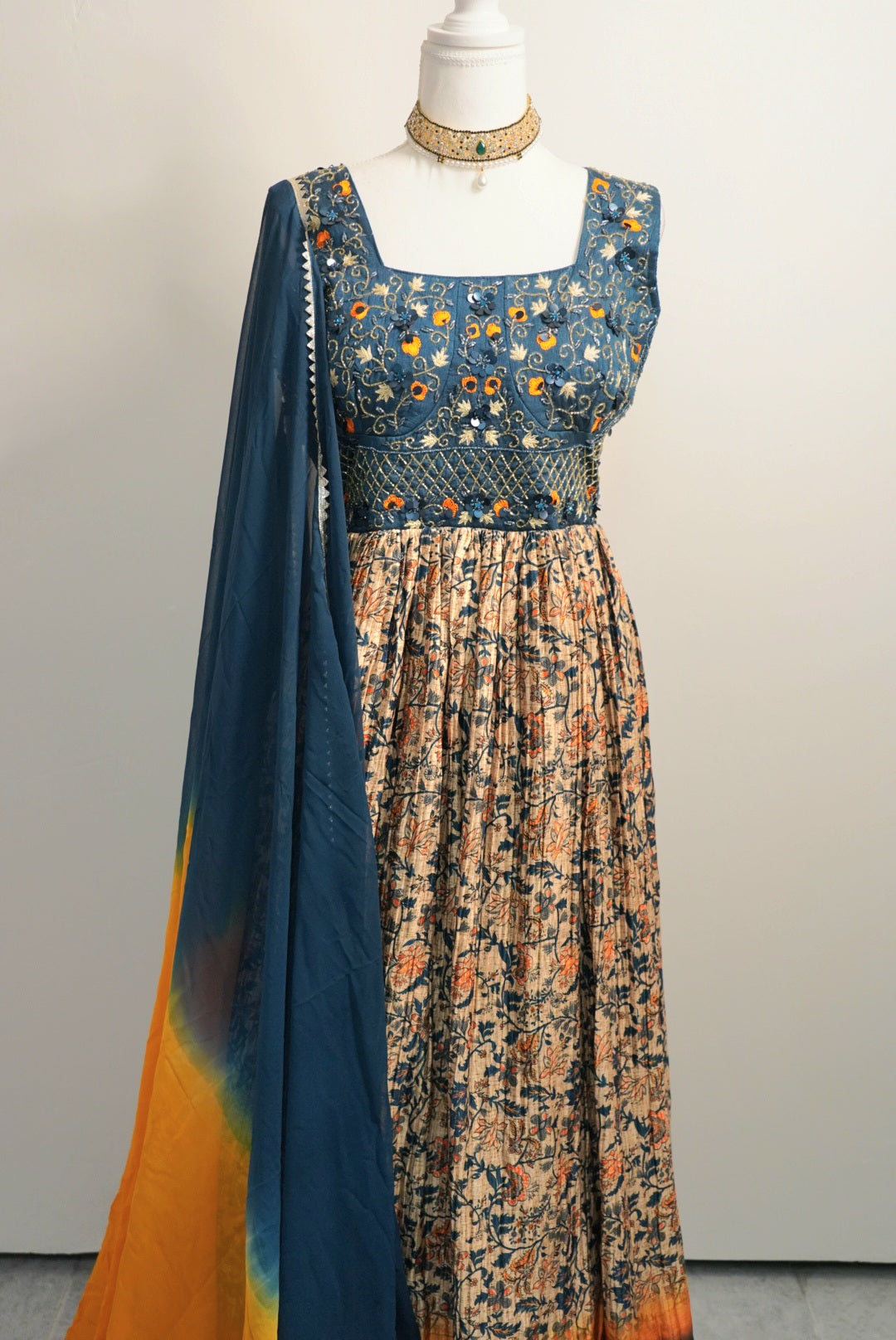 Salwar Botanic Glow