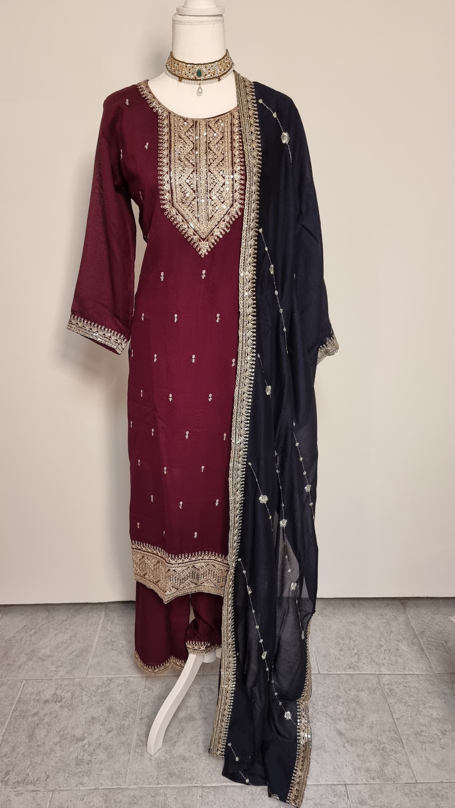 Nayanika Salwar Classic