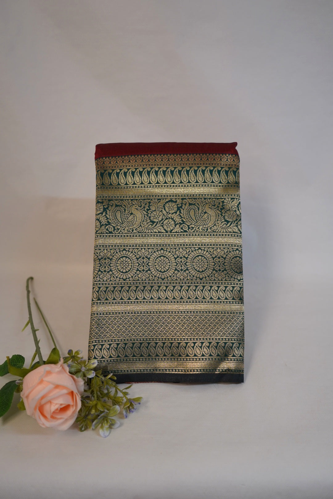 Madhavi Saree