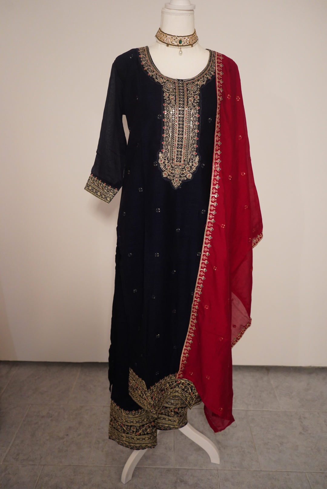Hamsika Salwar Classic