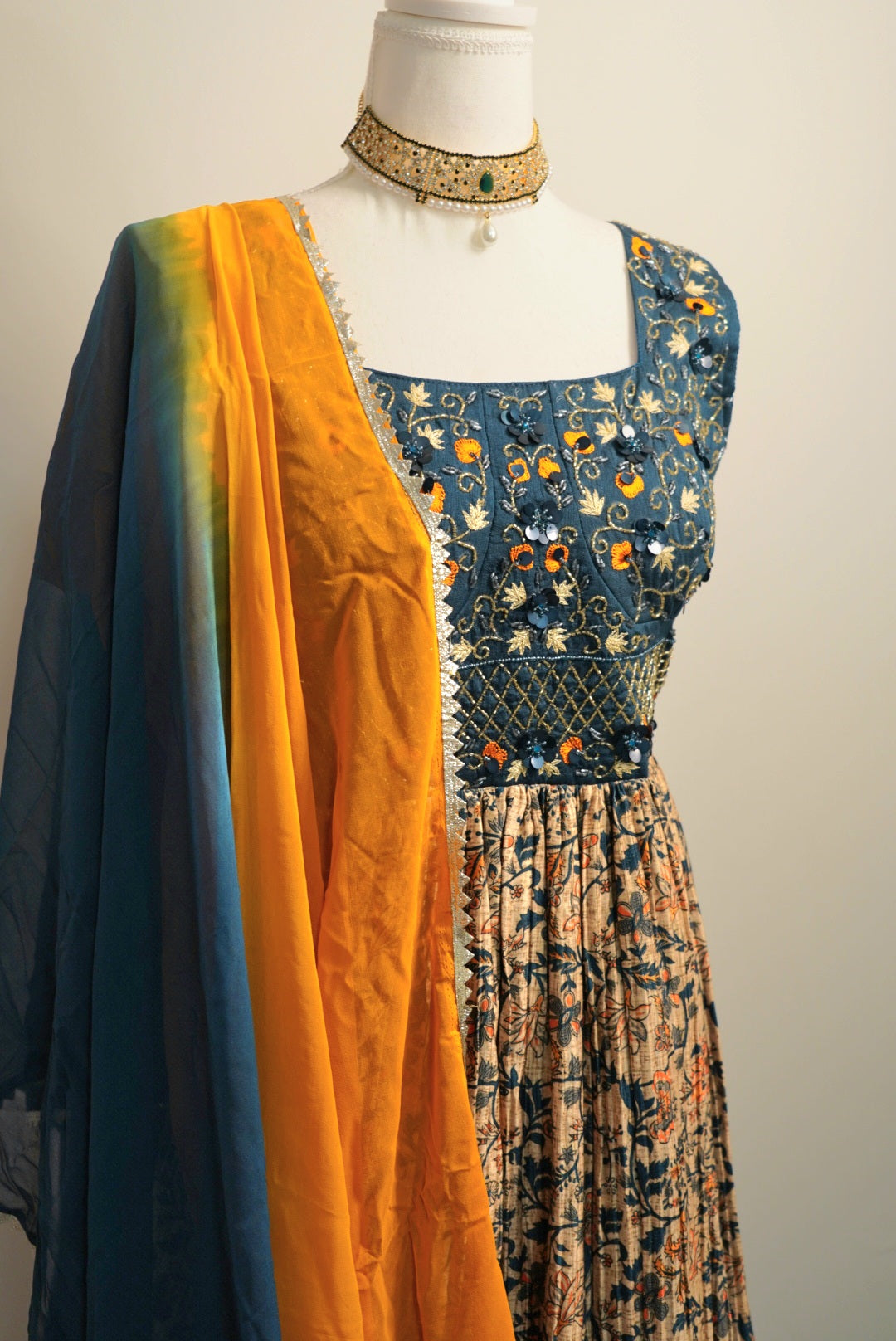 Salwar Botanic Glow