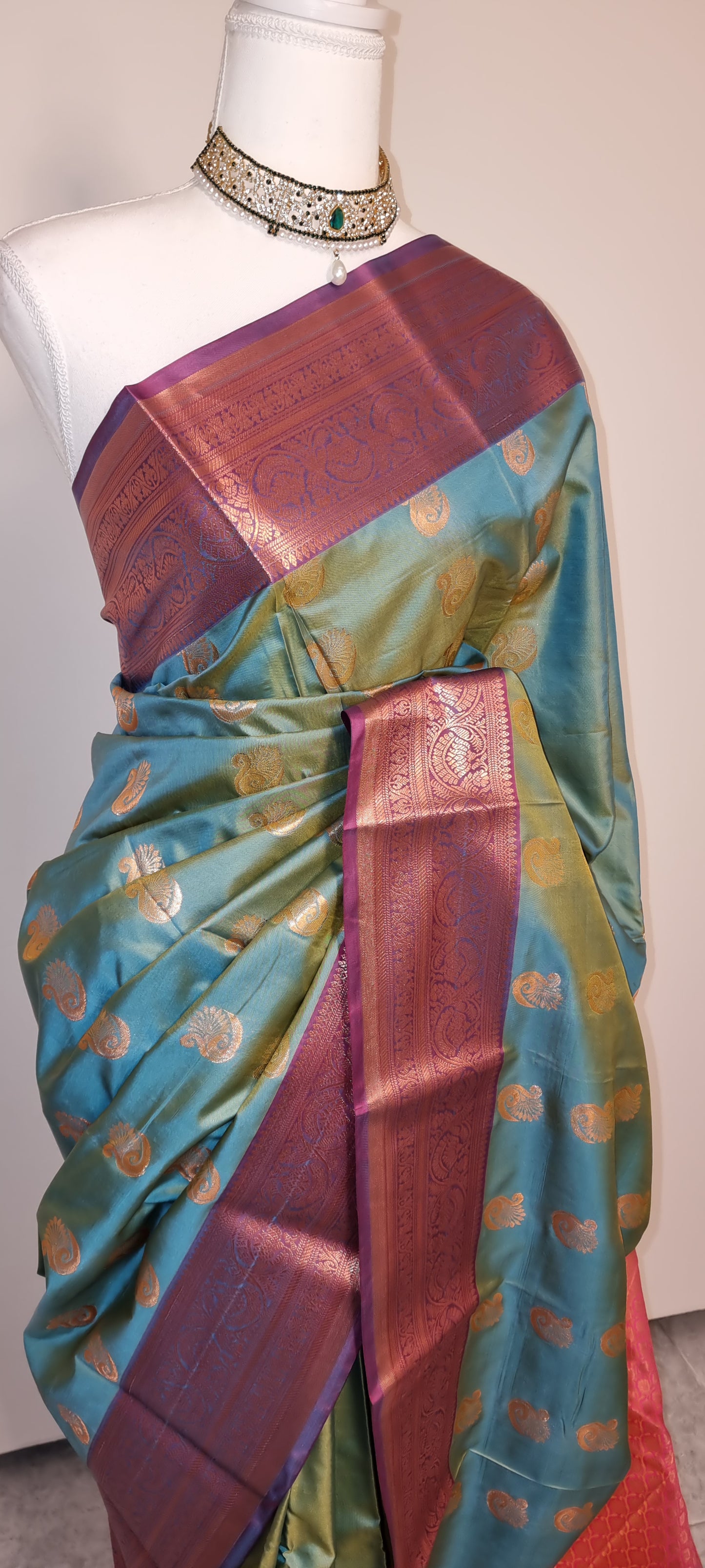Hamsini Elegance Saree