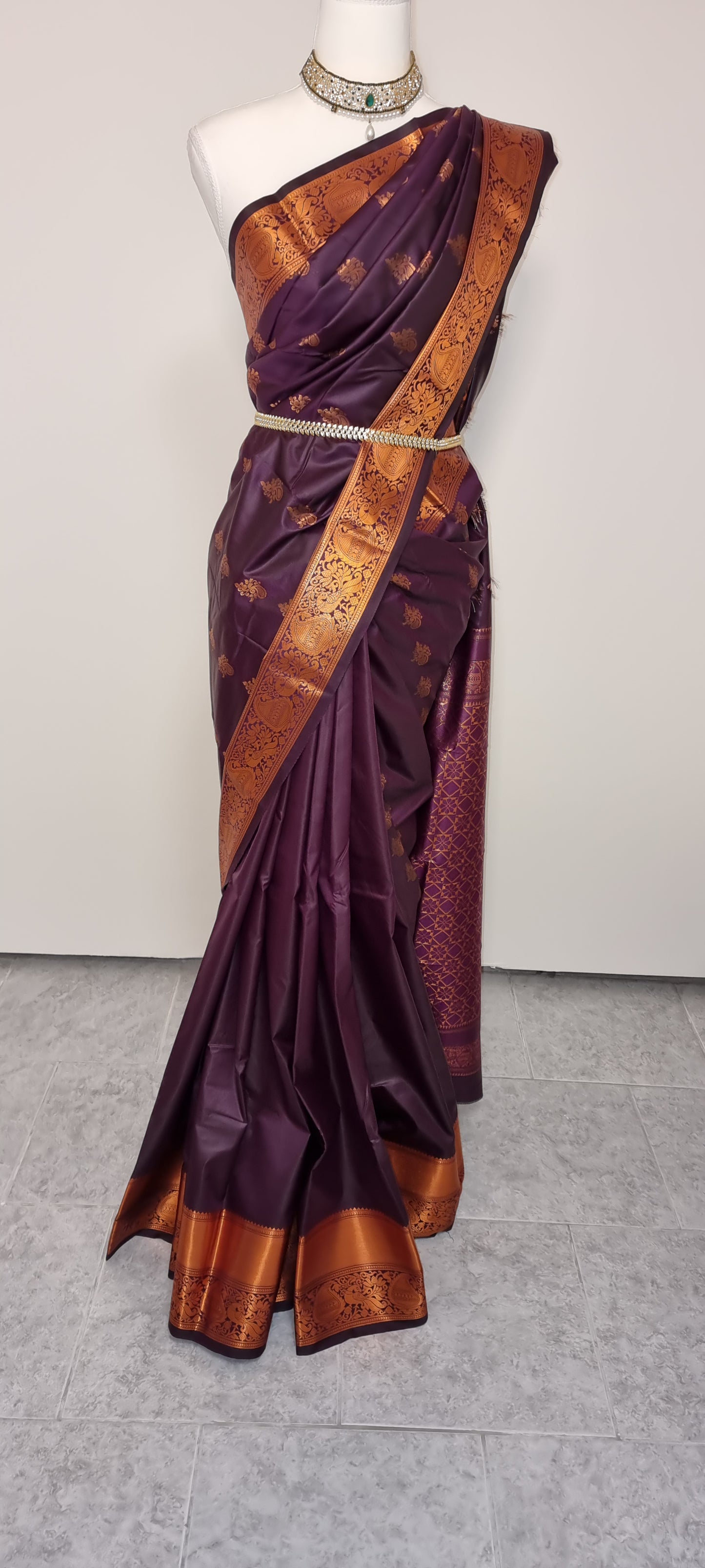 Adhira Saree