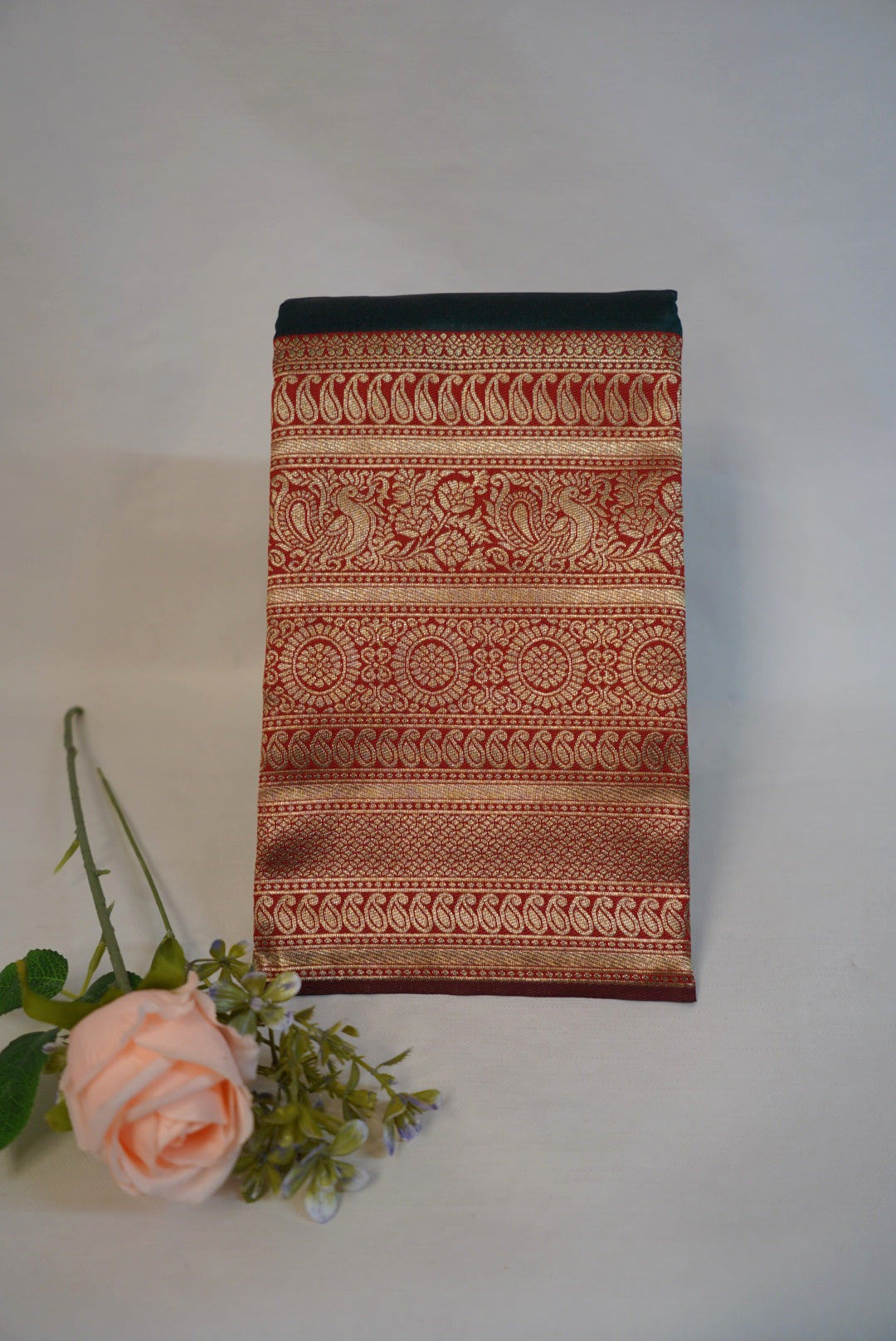 Madhavi Saree