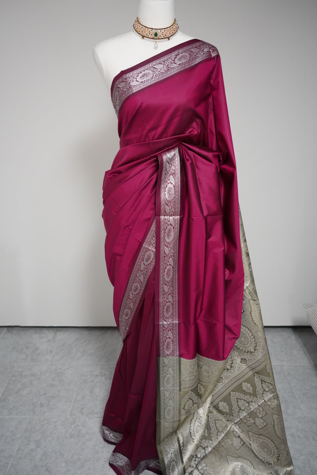 Aaravi Saree