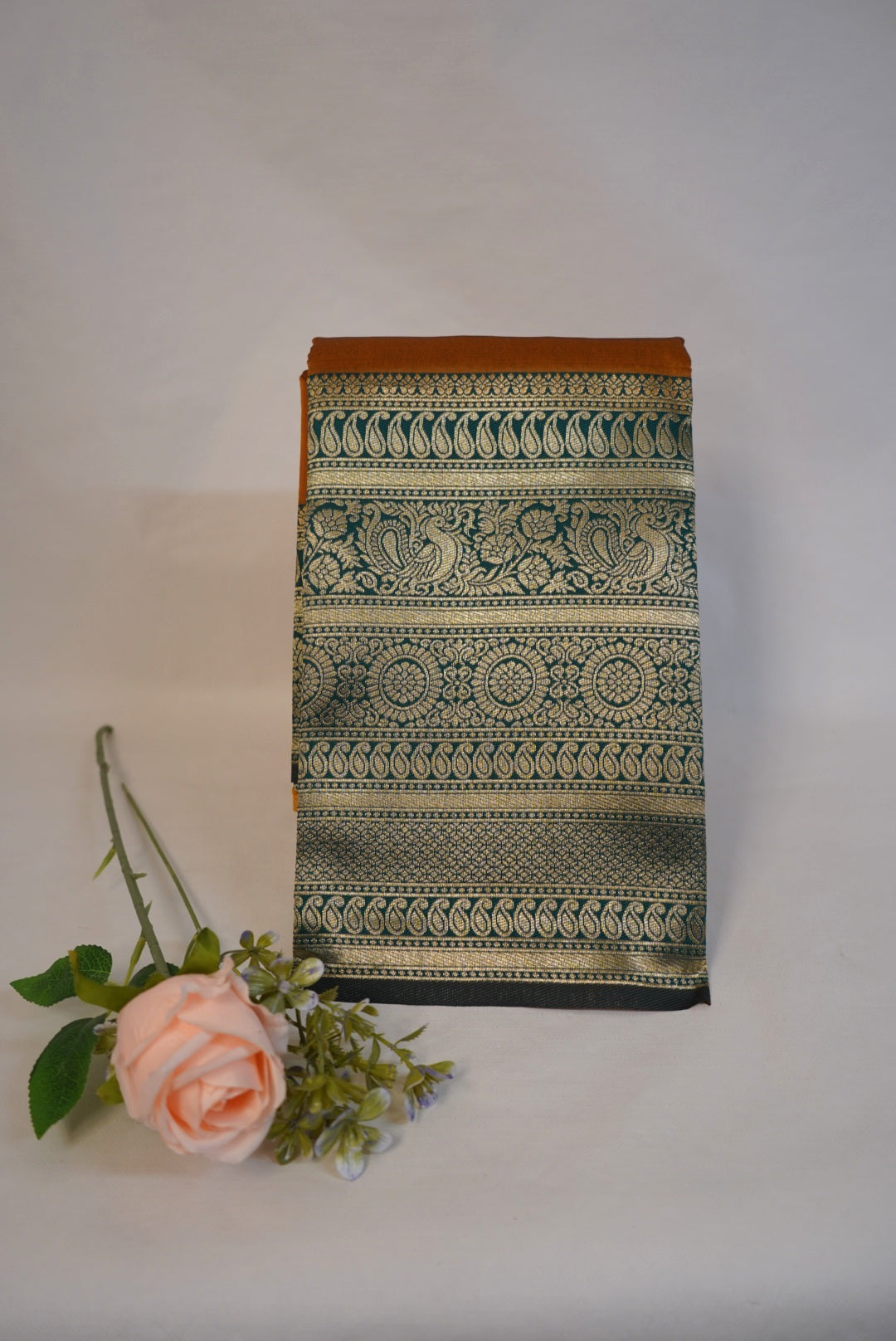 Madhavi Saree