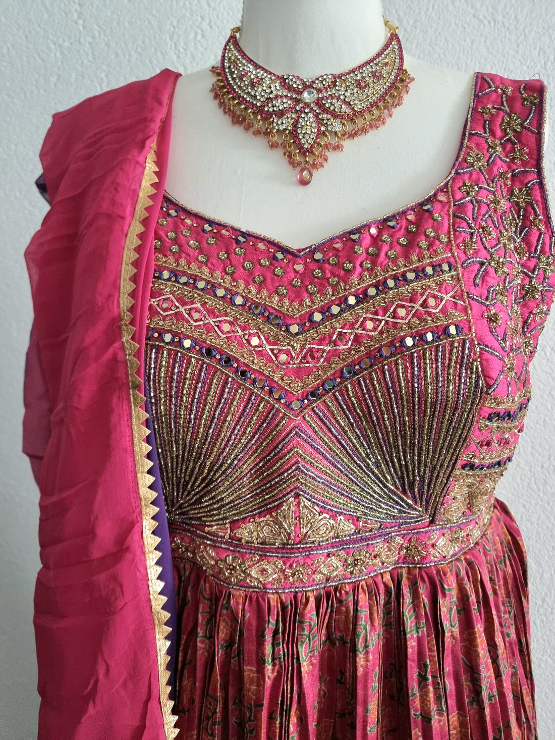 Salwar Utopia Glow