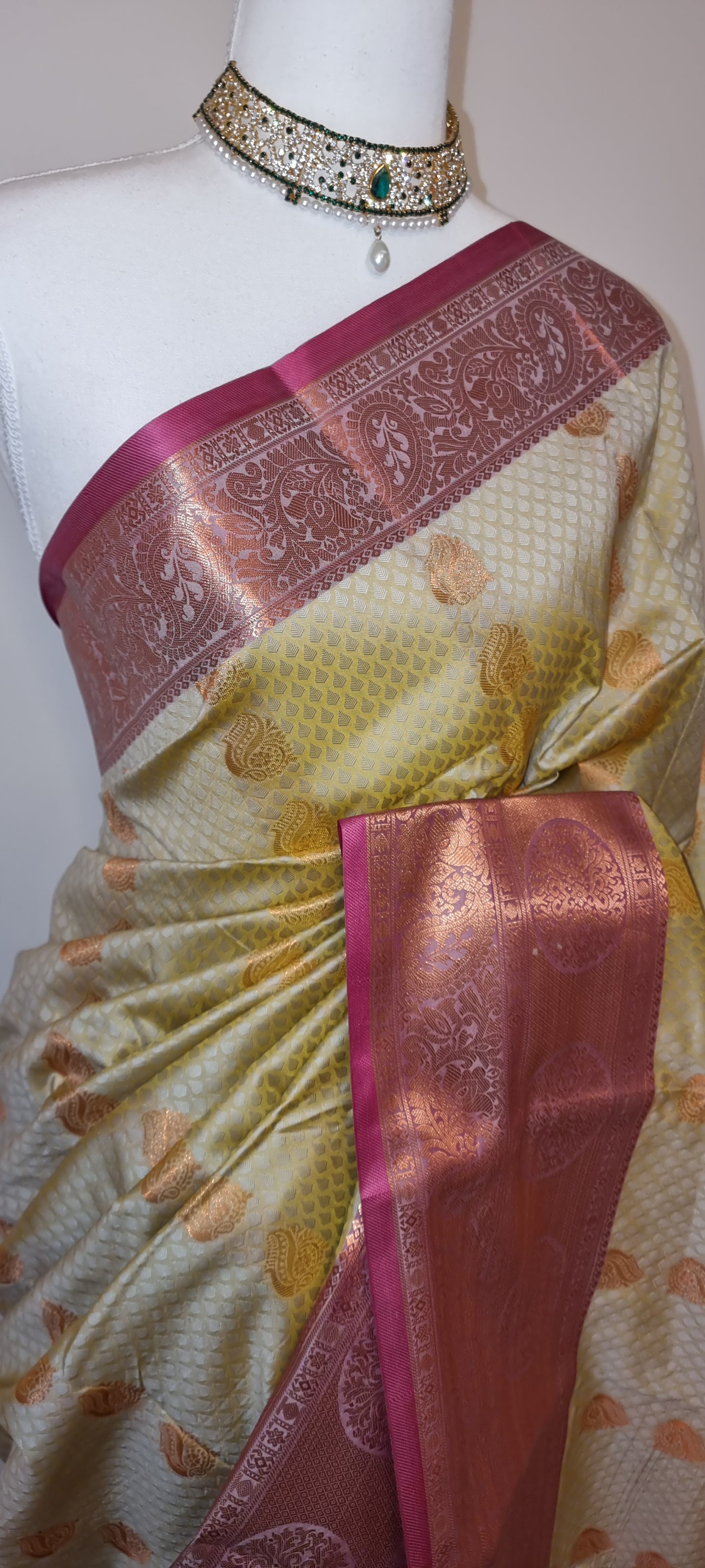 Tulasi Grace Saree