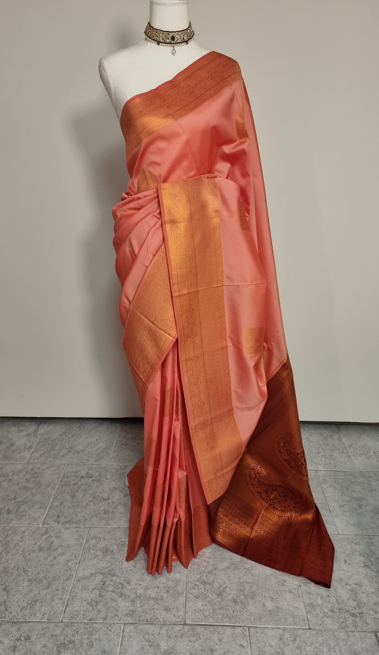 Smritika Saree