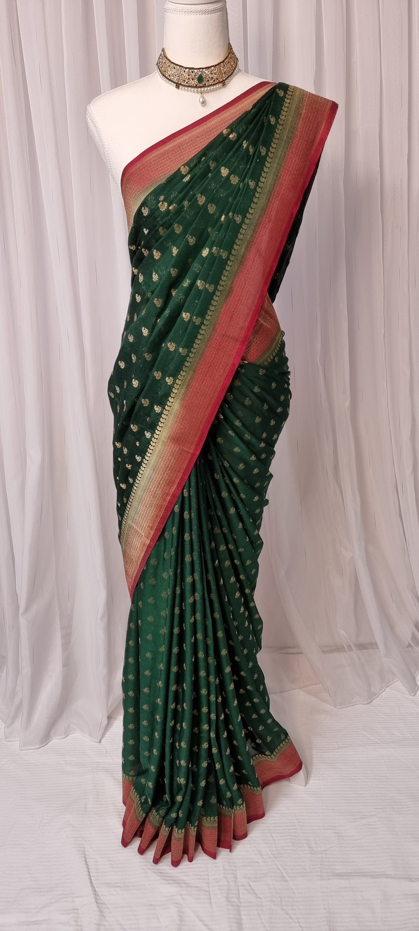 Varnika Georgette Saree