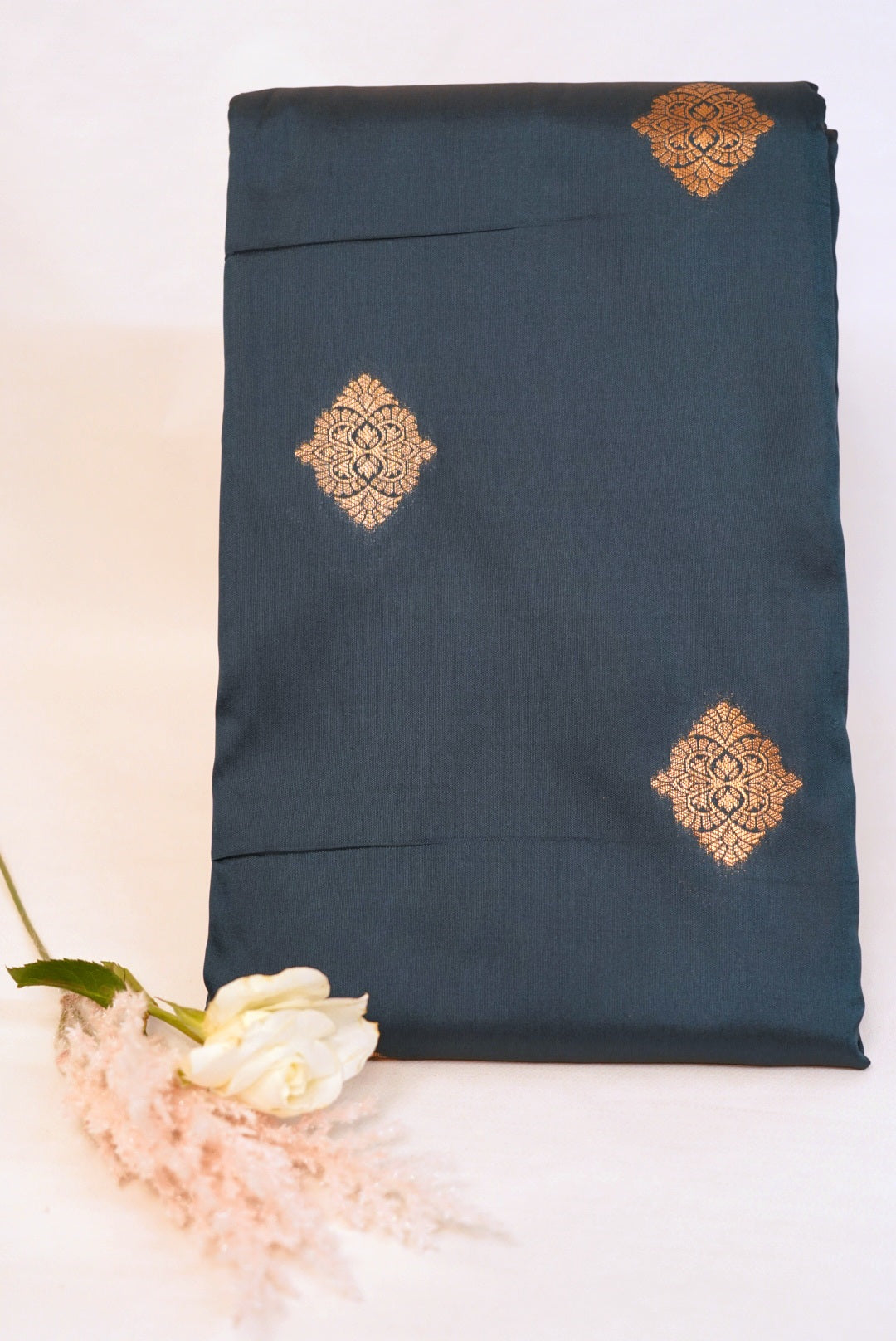 Madhurika Saree