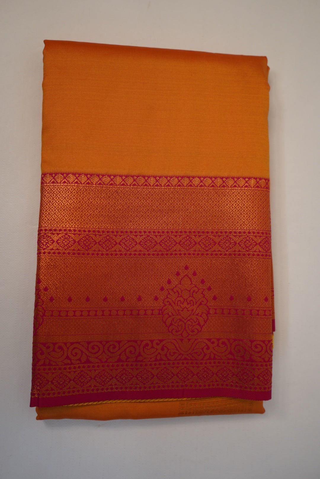 Neha Saree