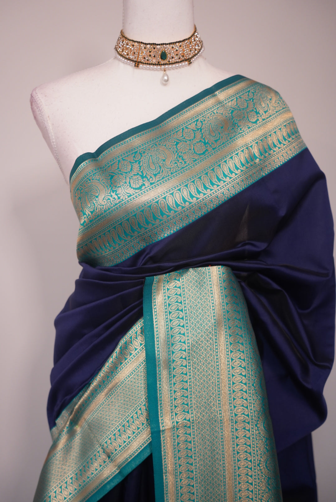 Madhavi Saree