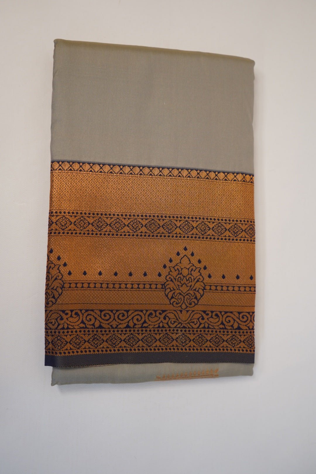 Neha Saree