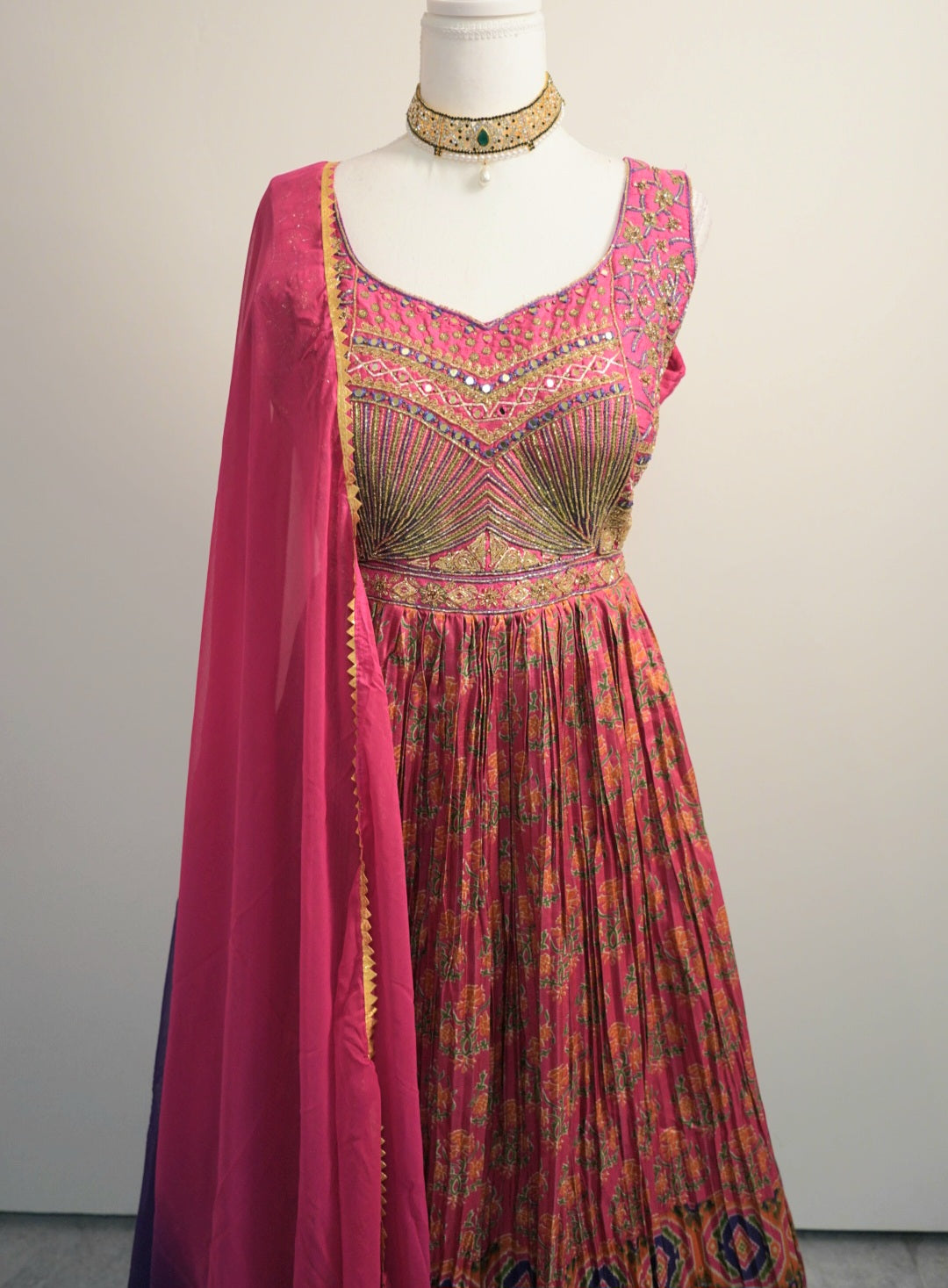 Salwar Utopia Glow