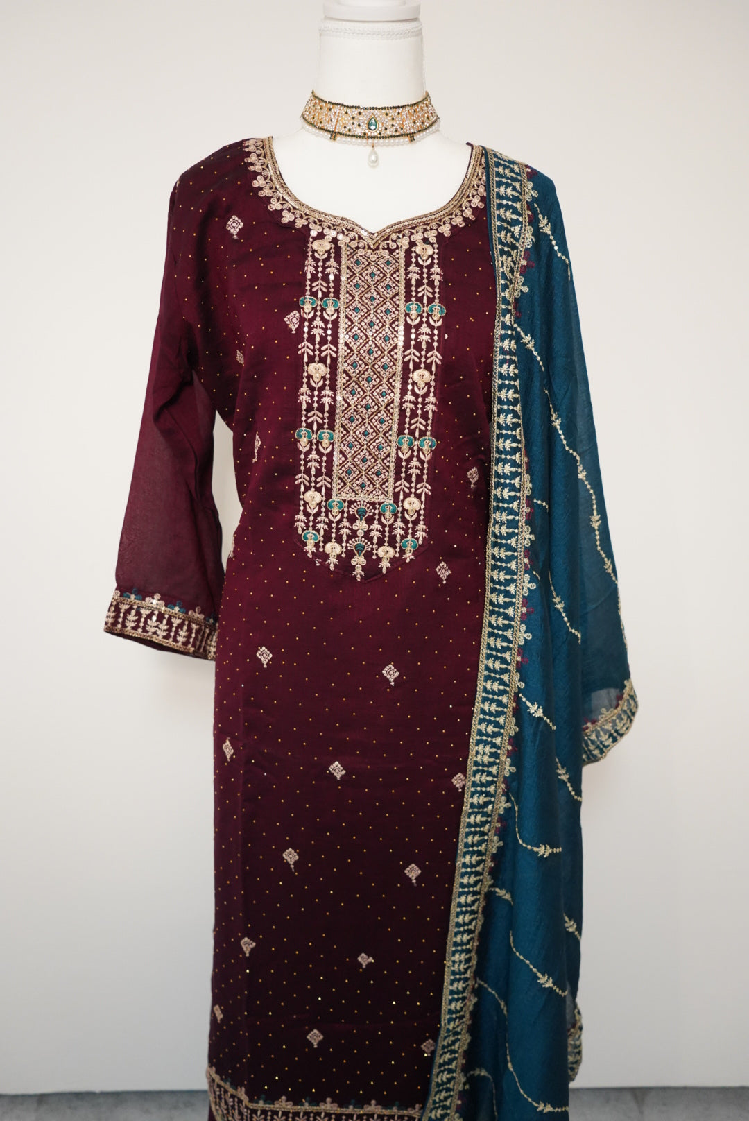 Ponmozhi Salwar Classic