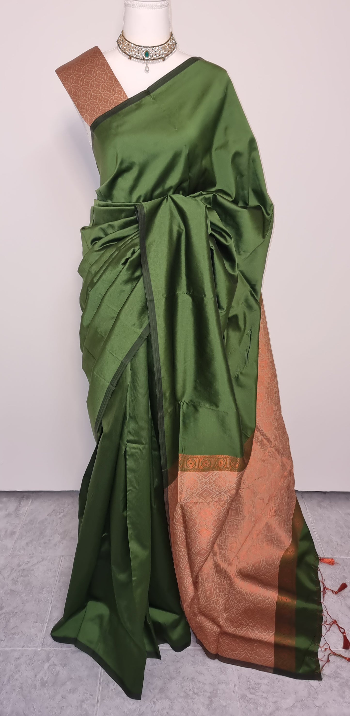 R.S. Silk Sarees Glow