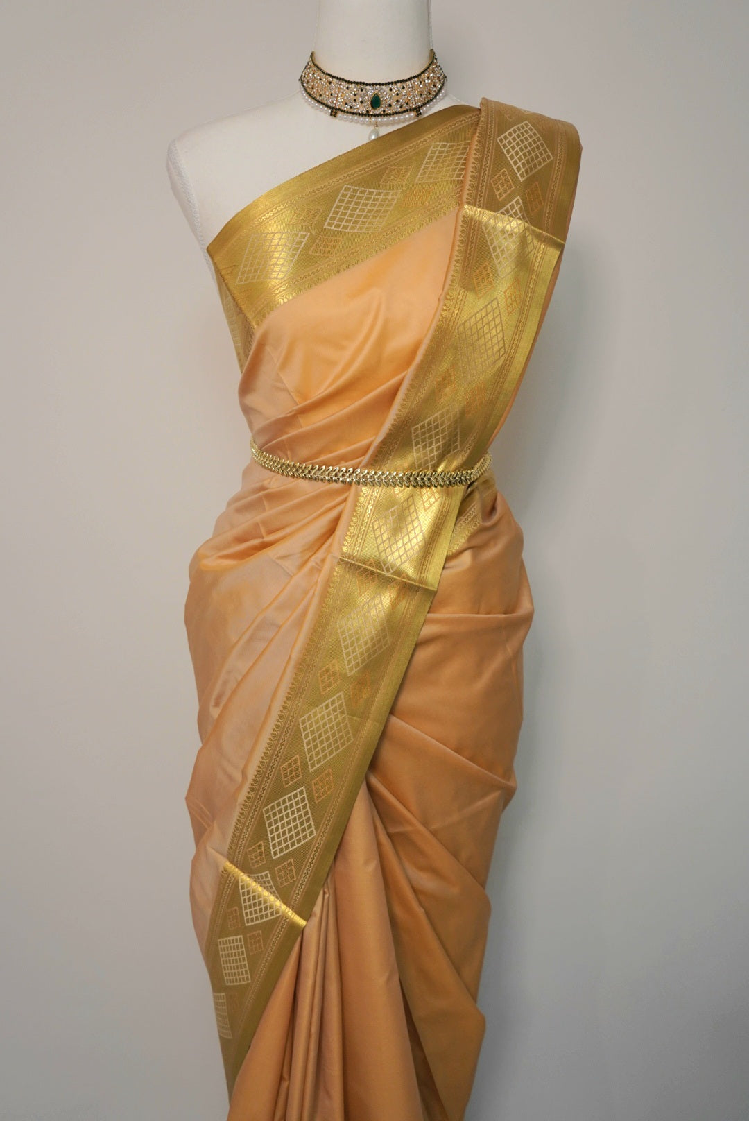 Malar Valli Saree