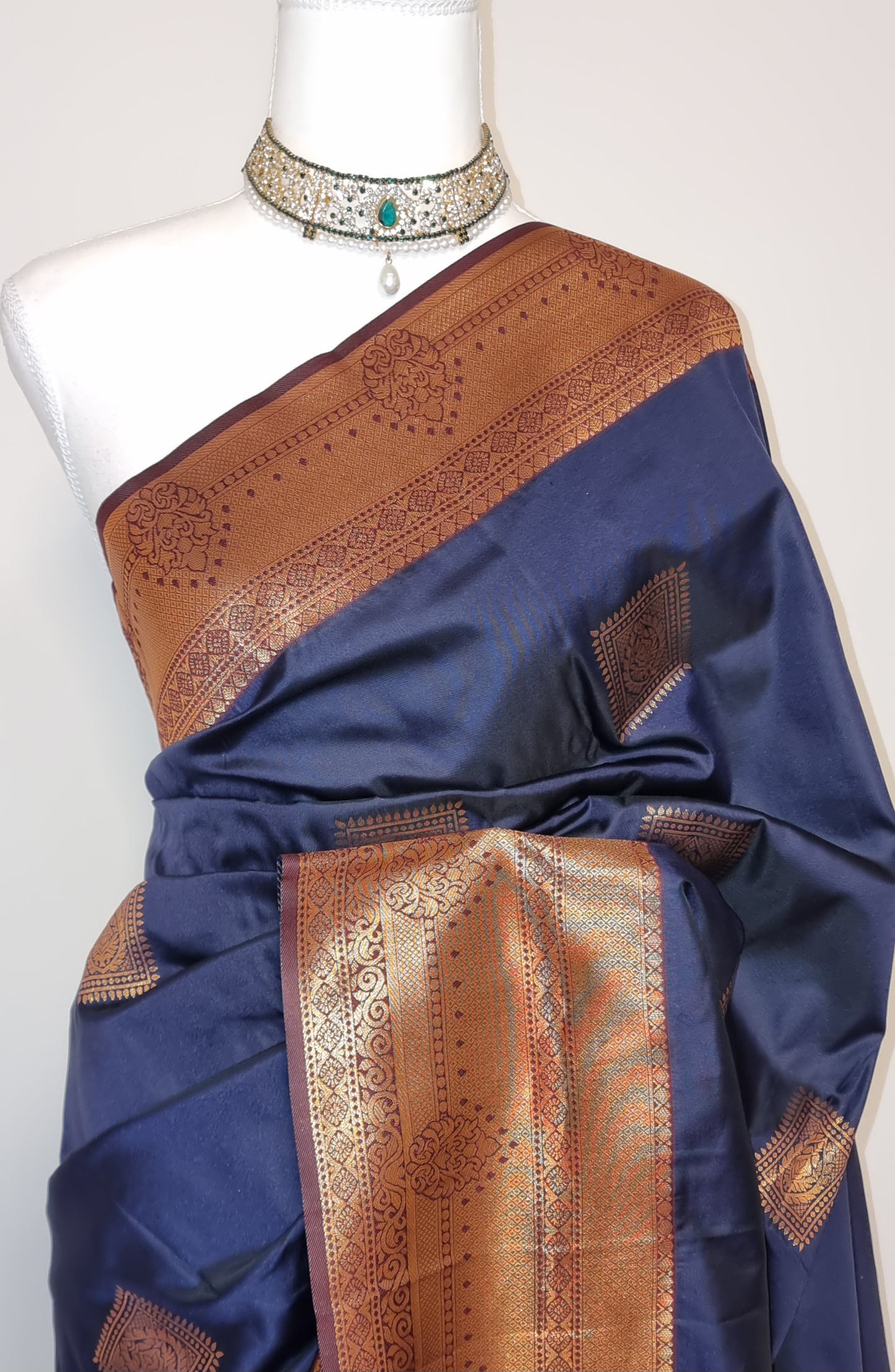 Neha Saree