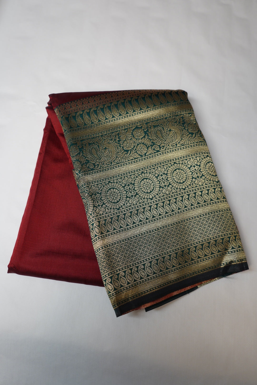 Madhavi Saree