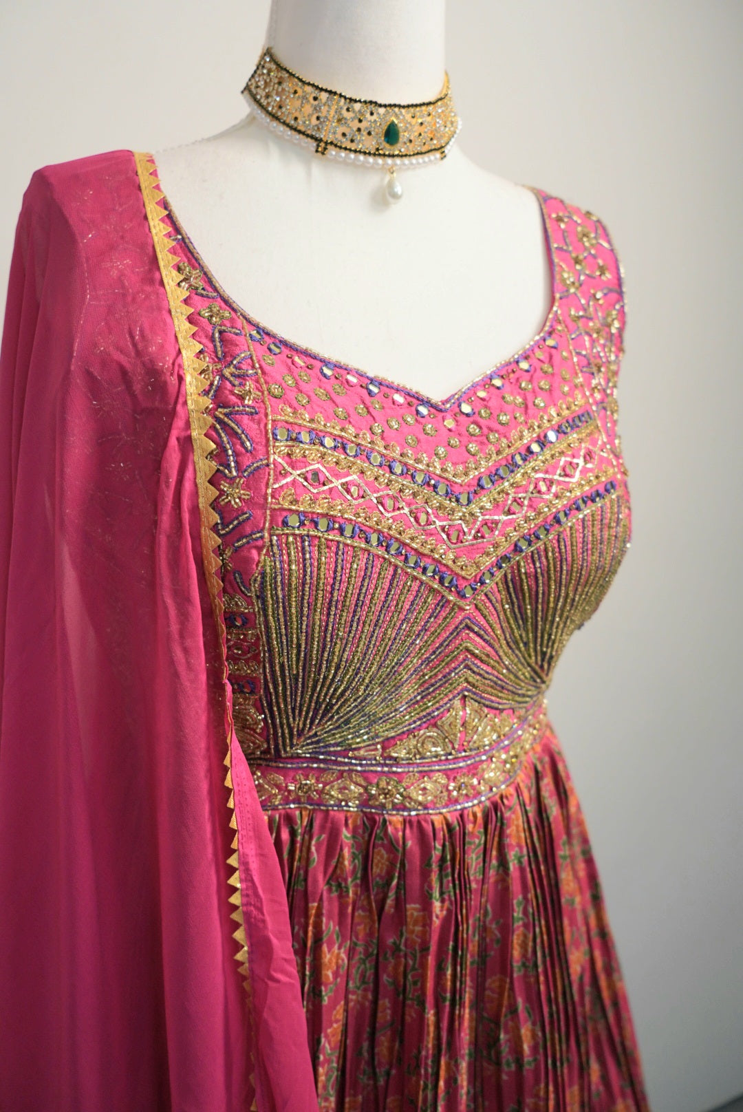 Salwar Utopia Glow