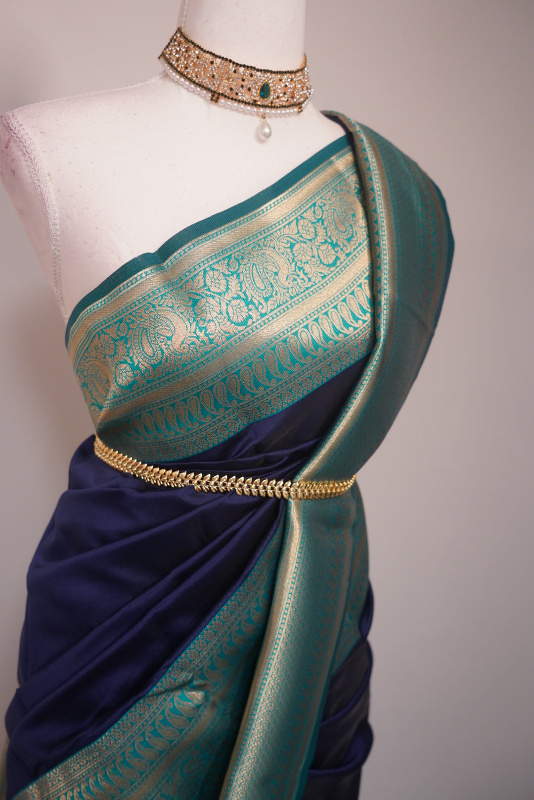 Madhavi Saree