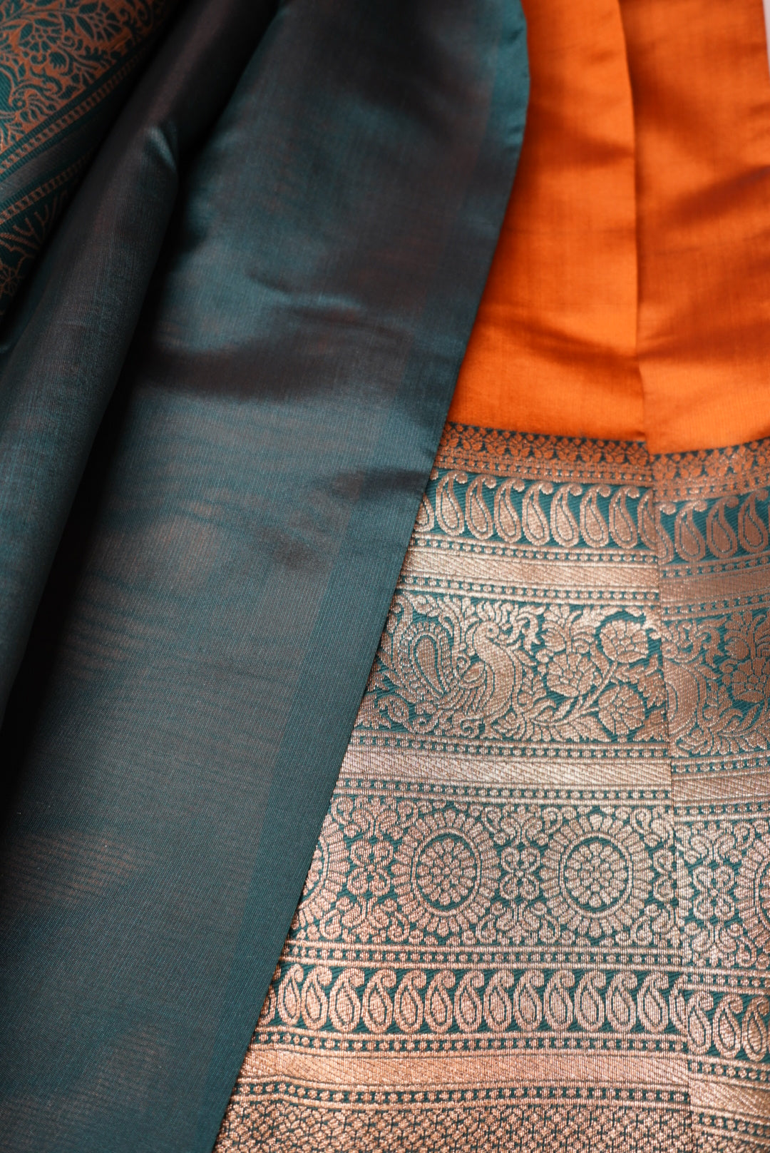 Madhavi Saree