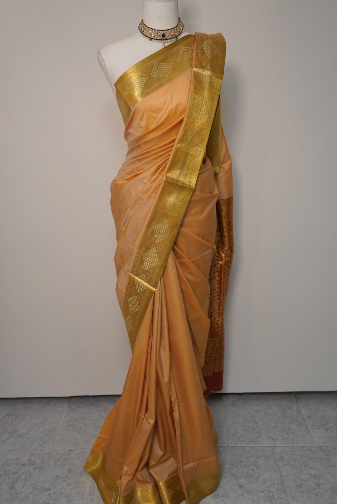 Malar Valli Saree