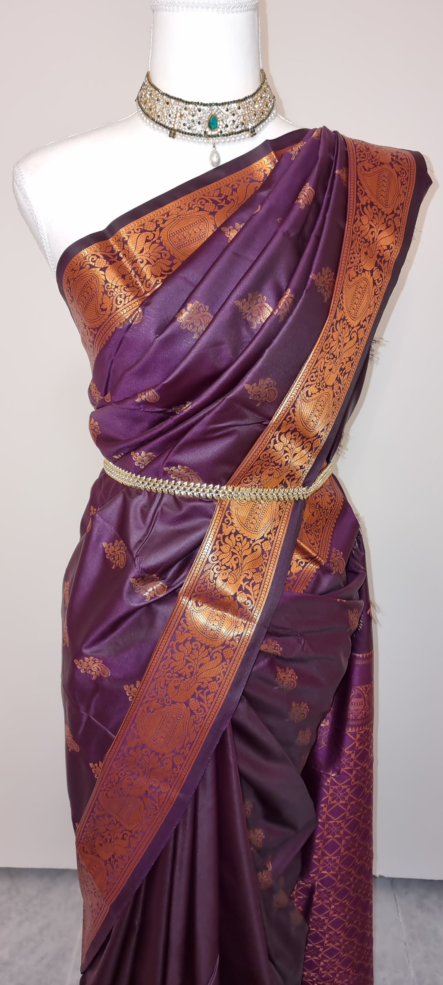 Adhira Saree