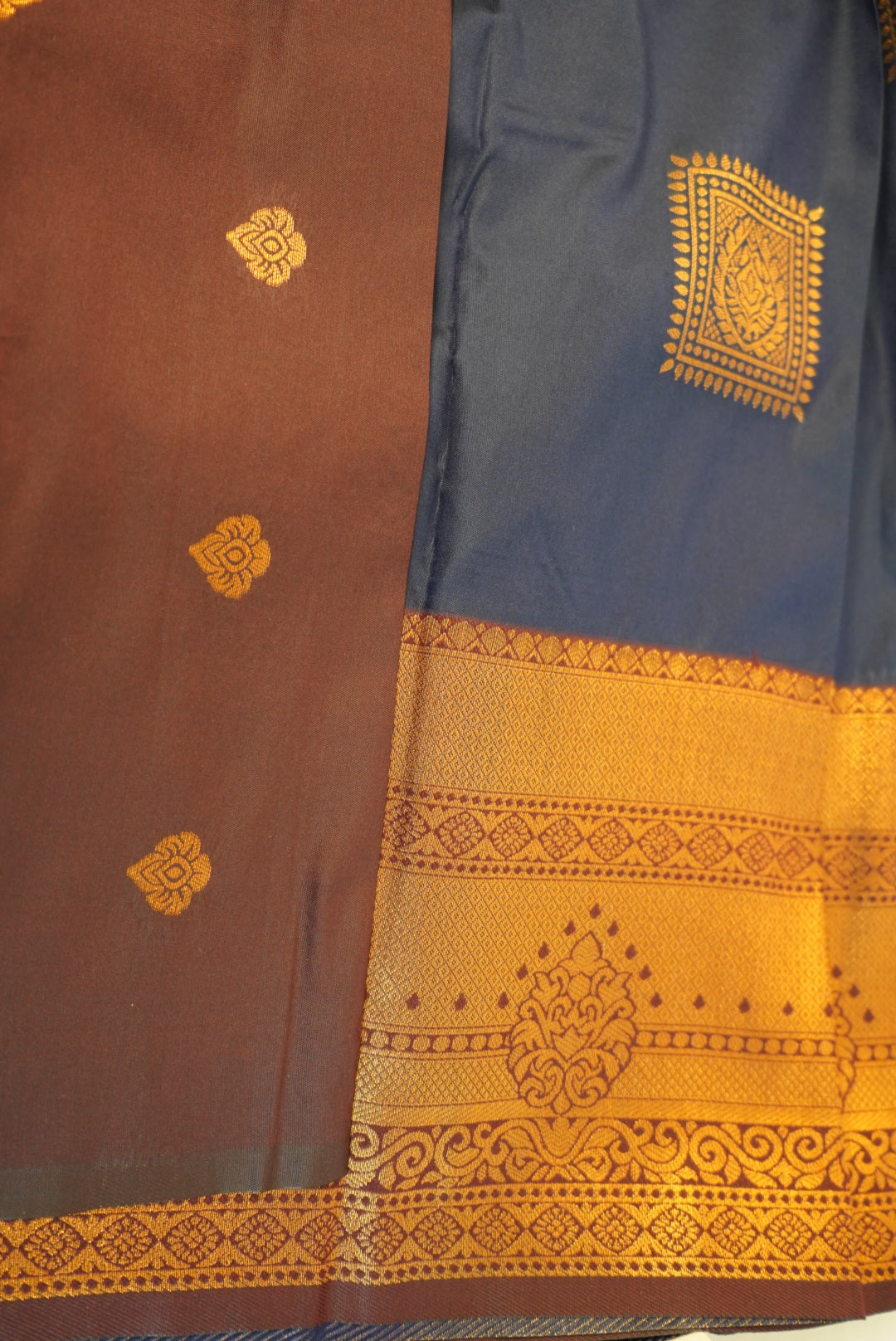 Neha Saree