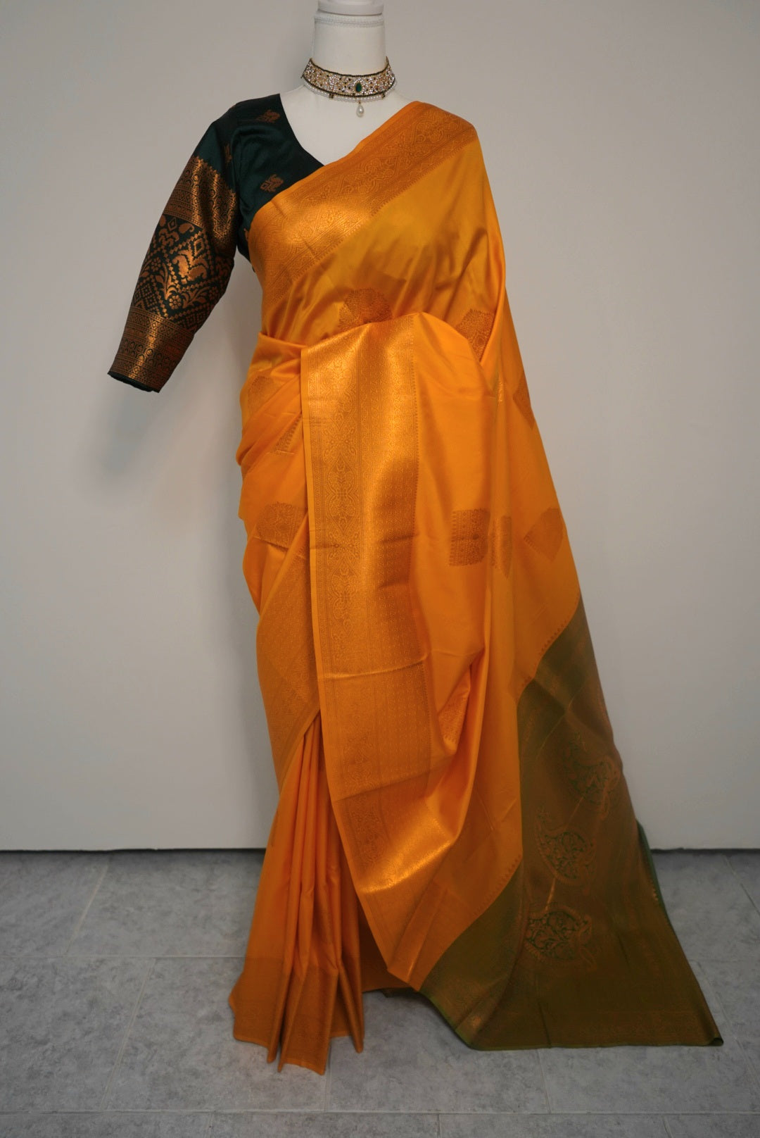 Smritika Saree