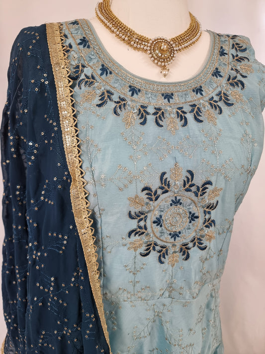 blue salwar kameez suit, salwar suit with a mandala and wonderful pattern