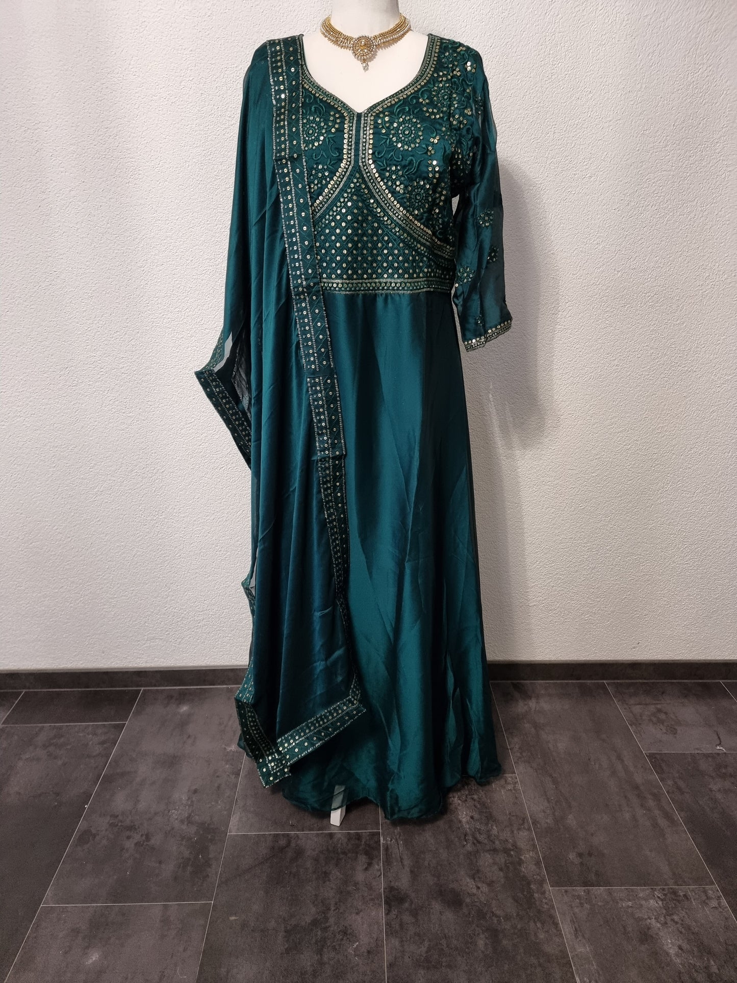 Salwar Shine Timeless Premium