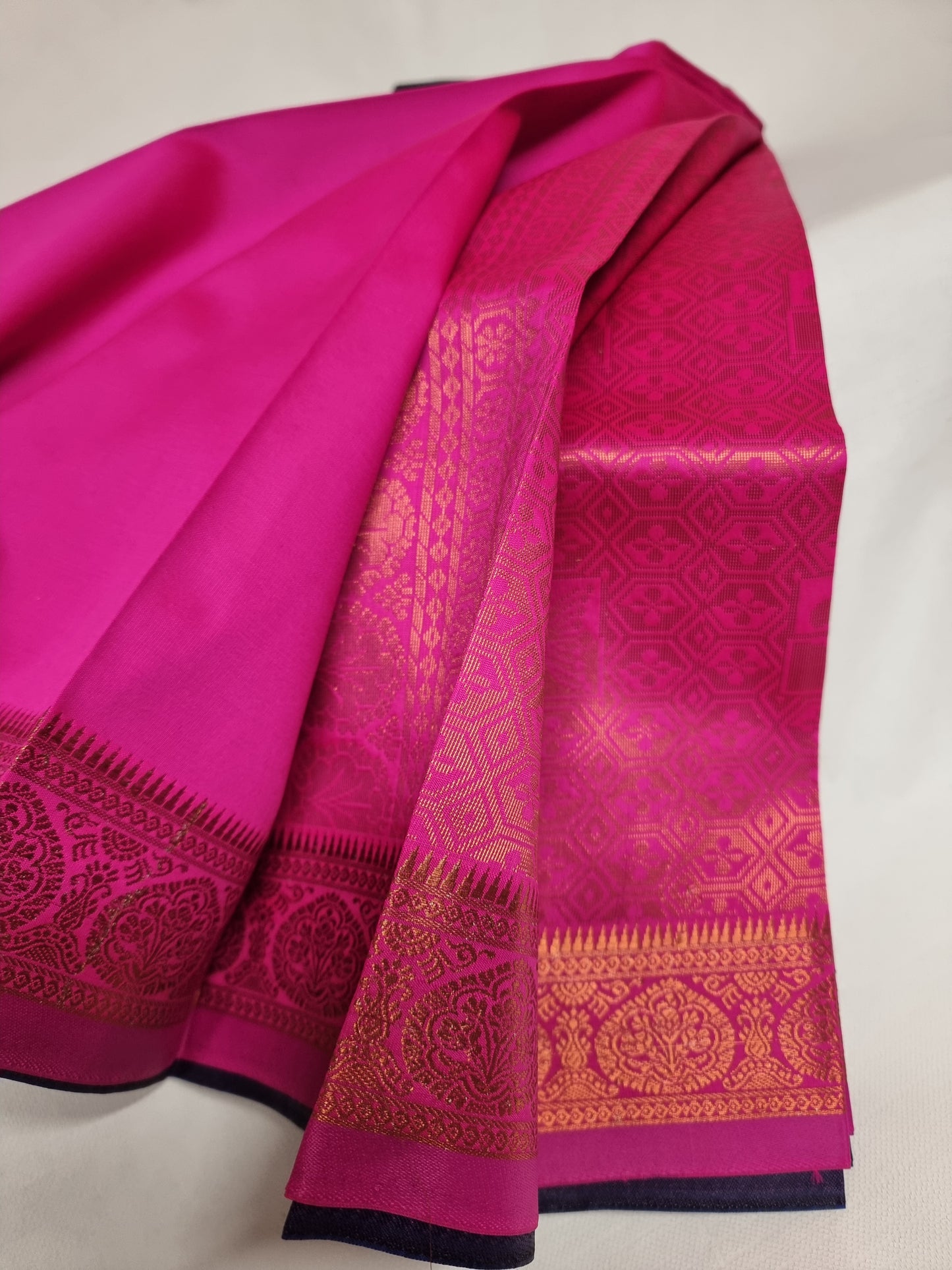 Naghma Silk Sarees Floral