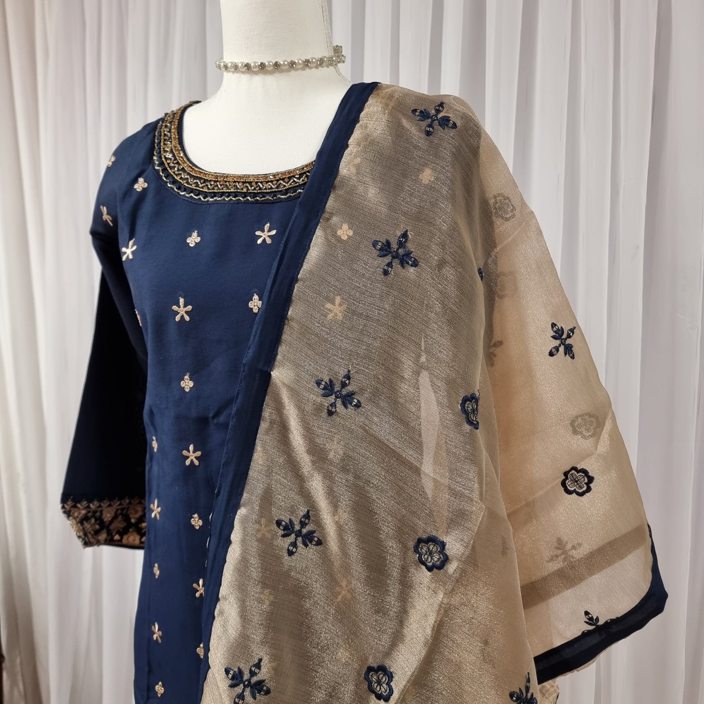 Thara Salwar Classic