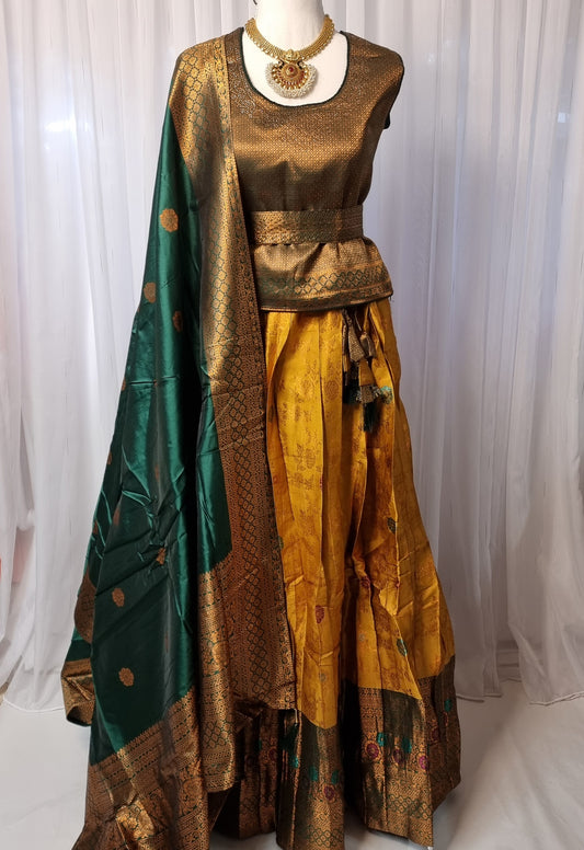 Thenmalar Pattu Lehenga