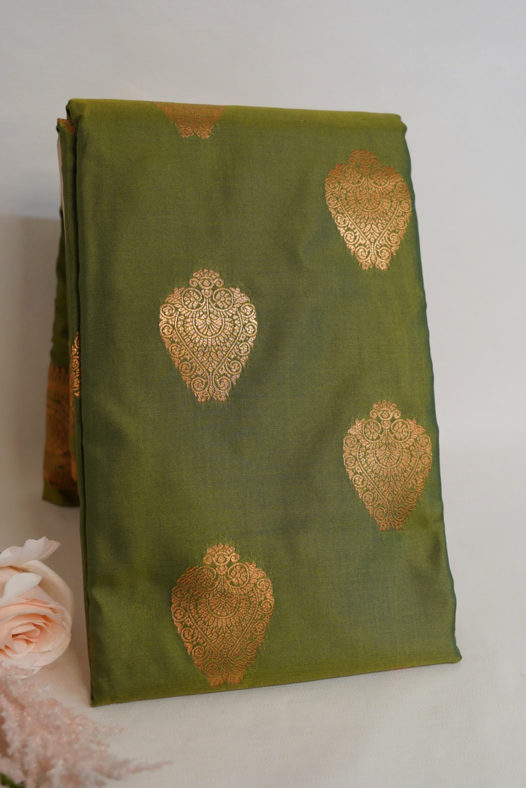 Kalaivizhi Saree