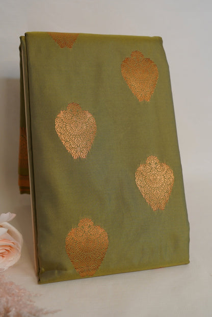 Kalaivizhi Saree