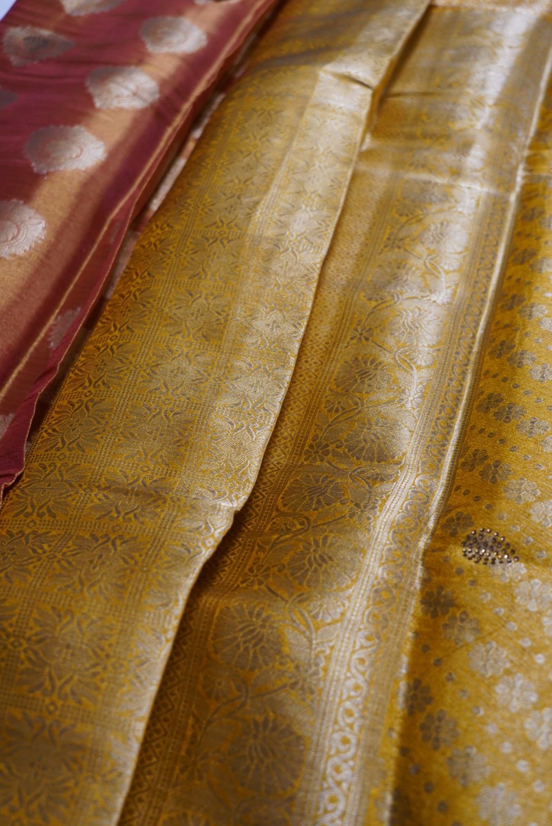 Suvarna Saree