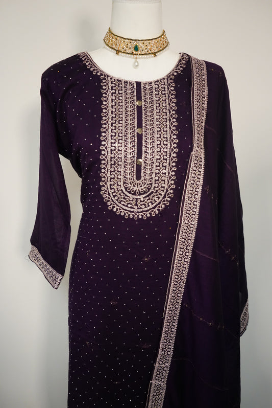 Vedhika Salwar Classic