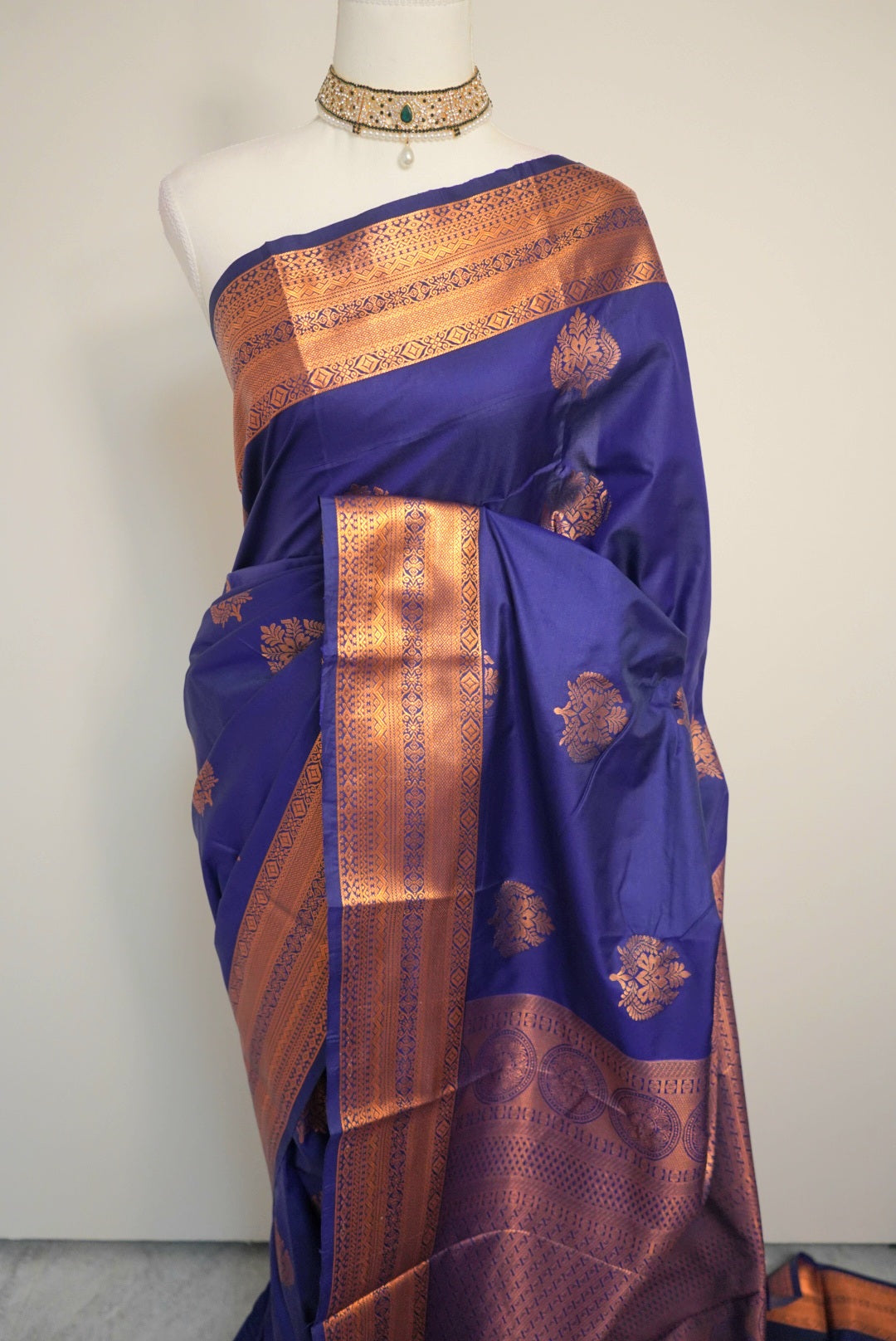 Royal Neela Silk Saree