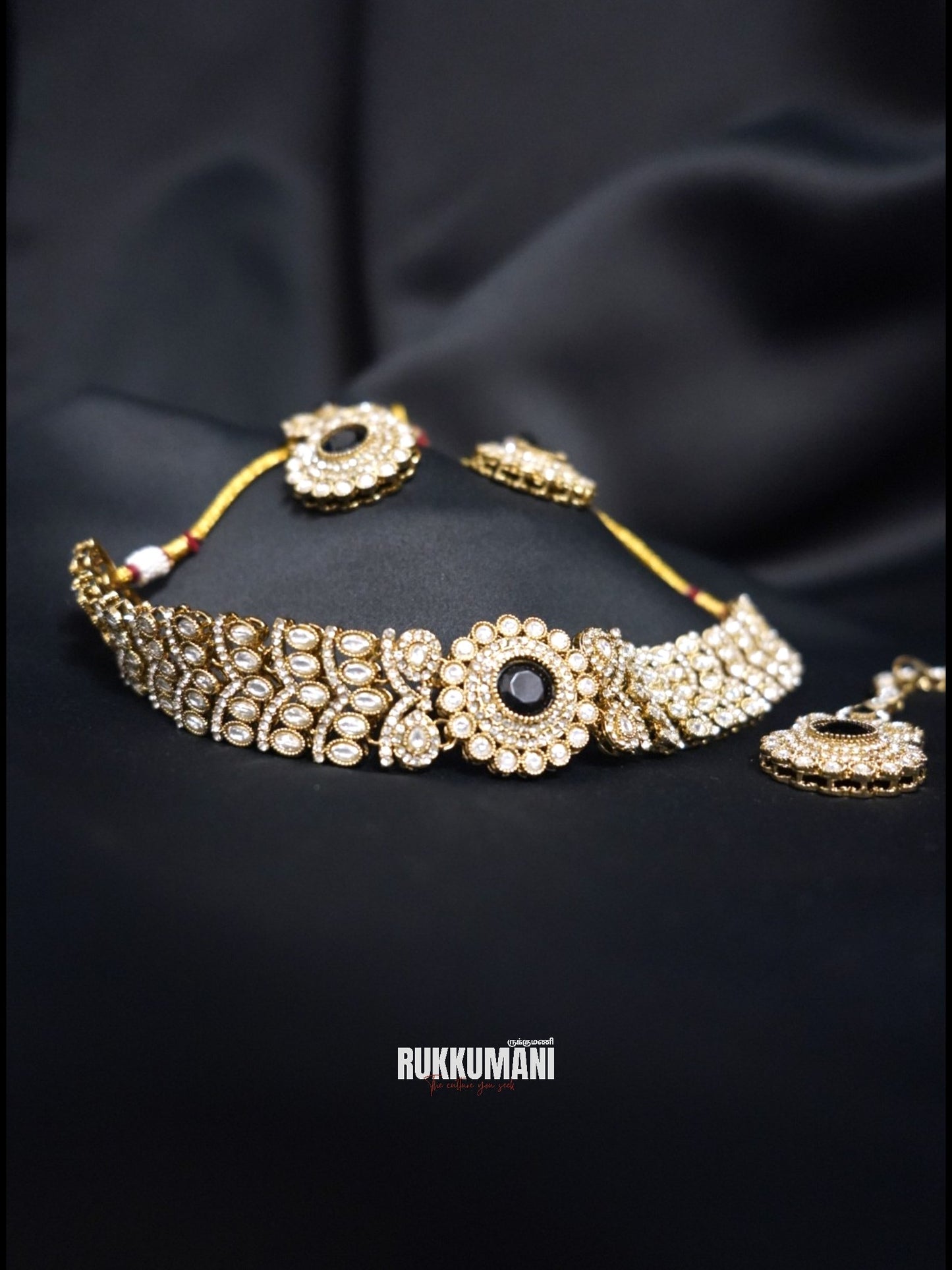 Karunguyil Necklace Set | Choker with Stone