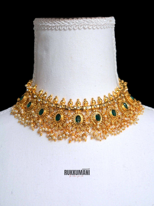 Rani Necklace Set Green | Choker with stone and pearl