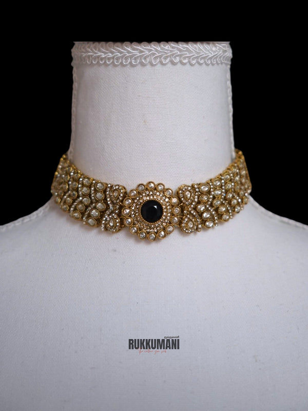 Karunguyil Necklace Set | Choker with Stone